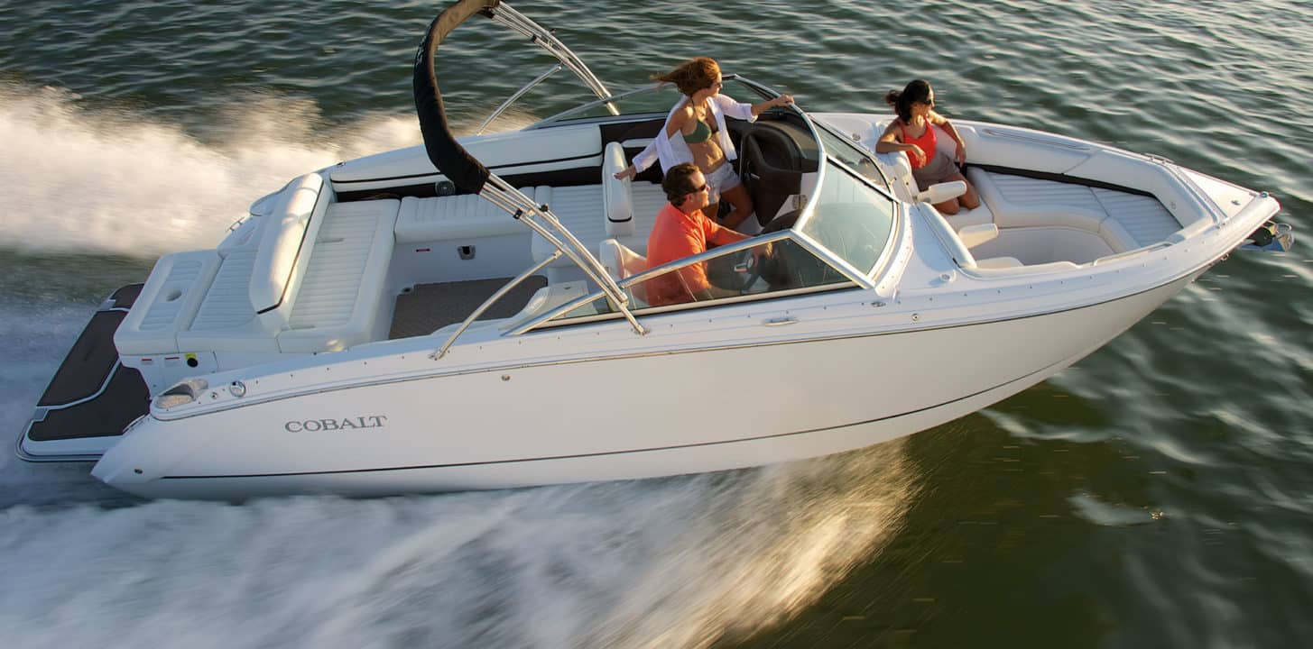 motorboat to sale Cobalt R7 Geneva boats