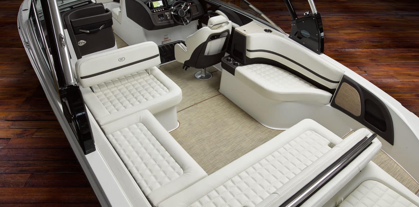 motorboat to sale Cobalt R7 Geneva boats