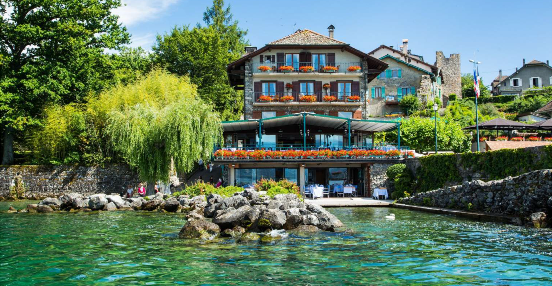 Hotel du Port Restaurant in Yvoire - Geneva Boats