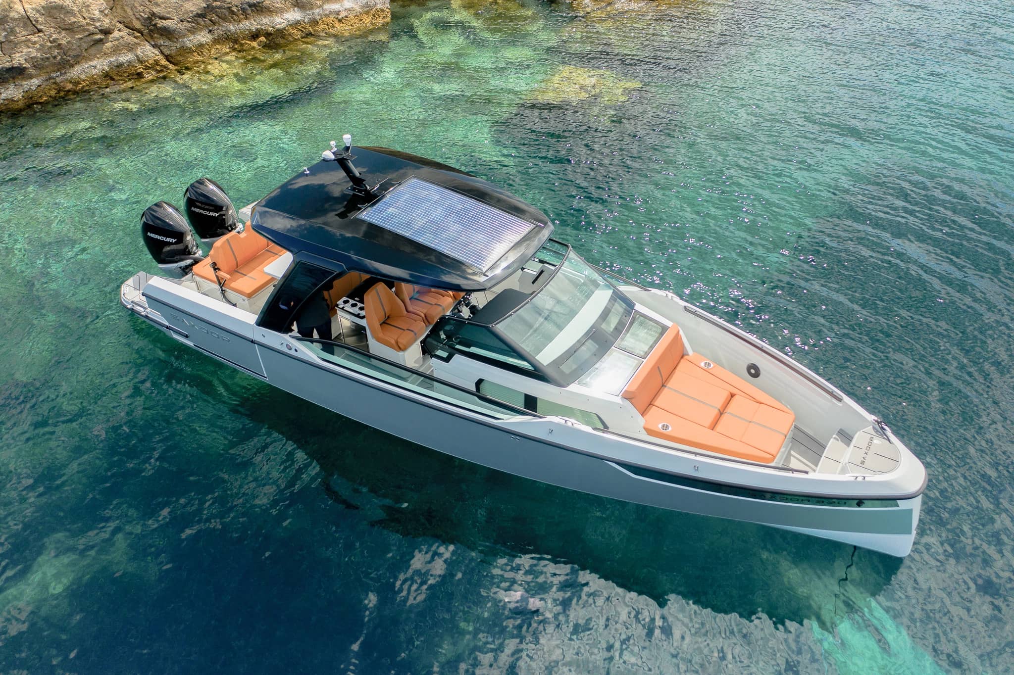 Saxdor 320 GTO boat